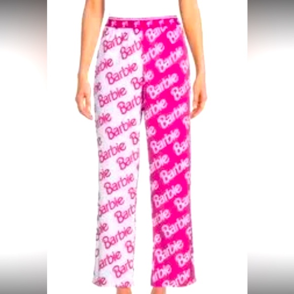 Barbie Sleepwear in Pink and White - Picture 1 of 4